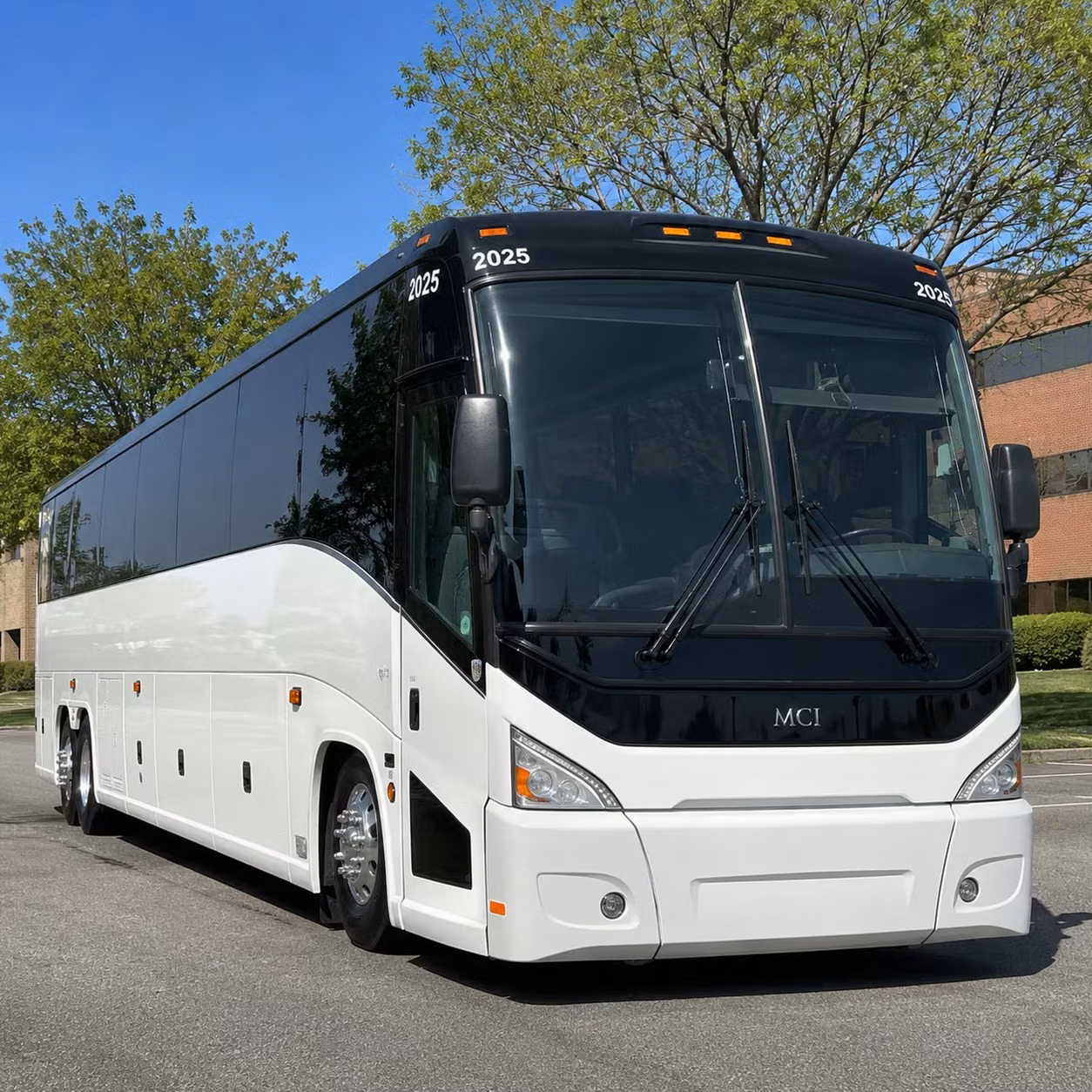 let coachbusglendaleaz com handle sunday shuttle service between glendale church campuses